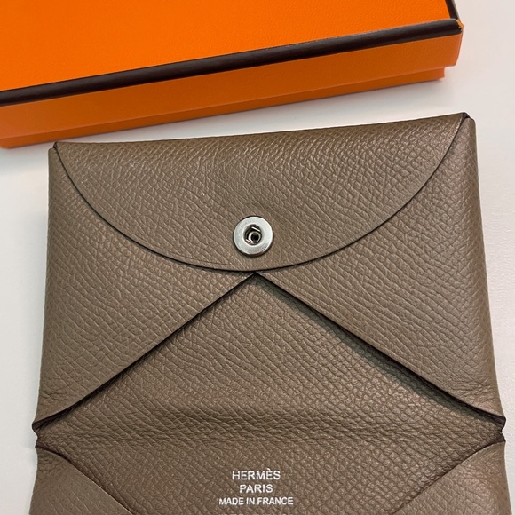 Hermes Calvi card holder in etoupe gray women leather wallet with box - Picture 9 of 16